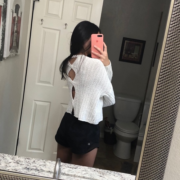Hollister Open Back Sweater - Picture 2 of 3
